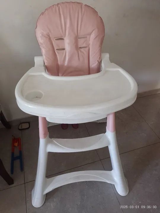 Cadeira de alimentação infantil  - Foto 3