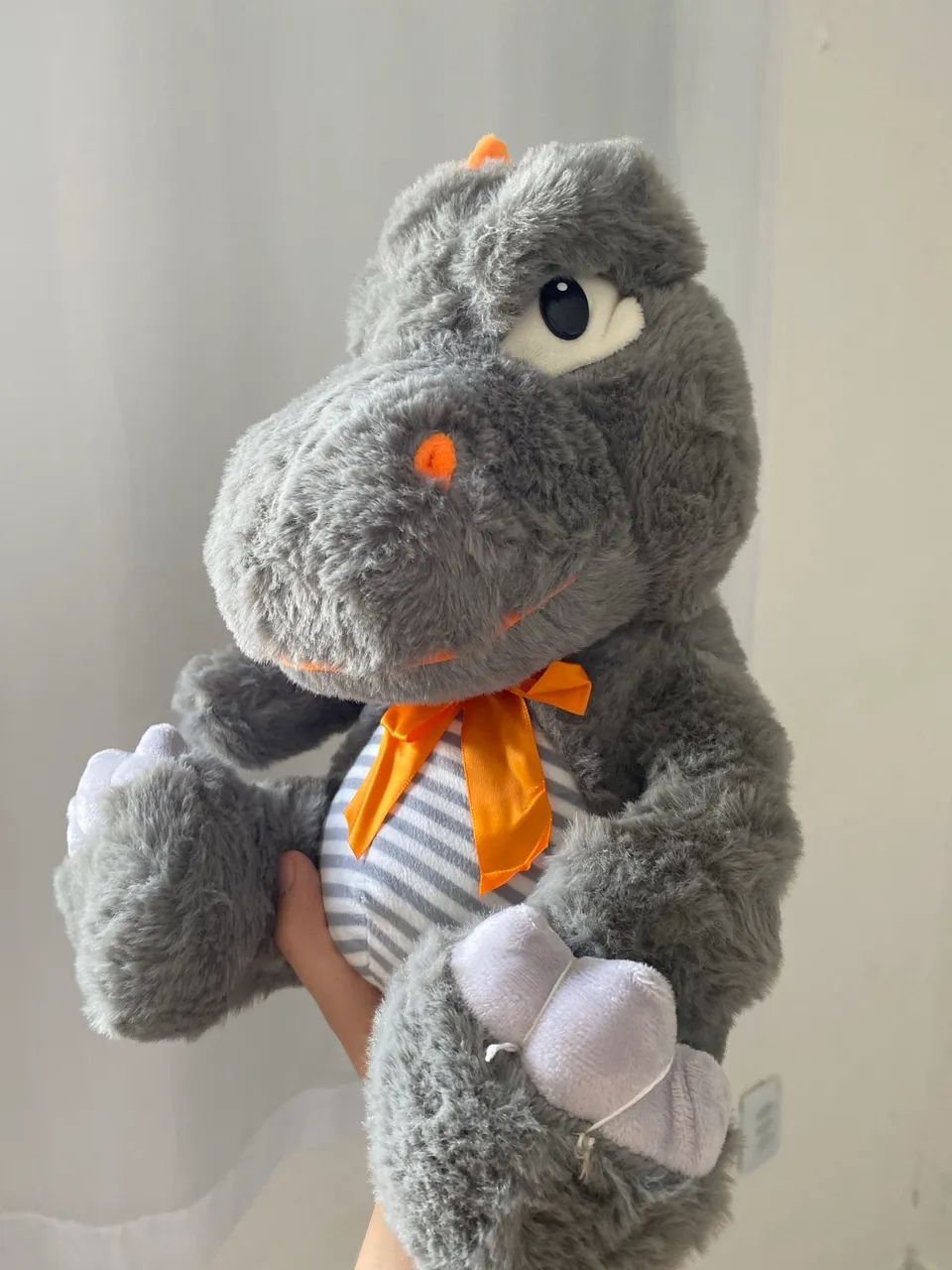 Pelúcia - Dinossauro cinza e laranja - Foto 4