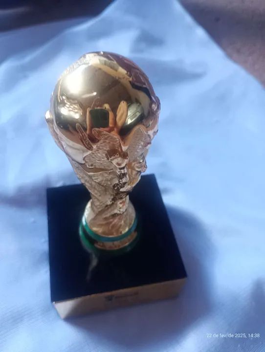 Miniatura Taça copa do mundo 2014  - Foto 2