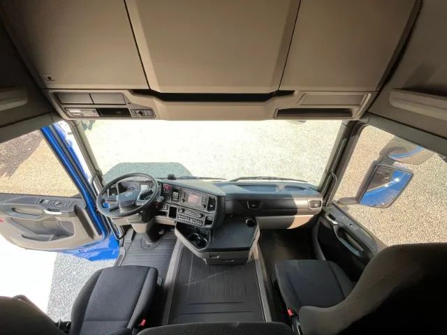 Caminhão Scania R 540 6x4 ano 2022/2023 Teto alto Susp. Mola R540  - Foto 9