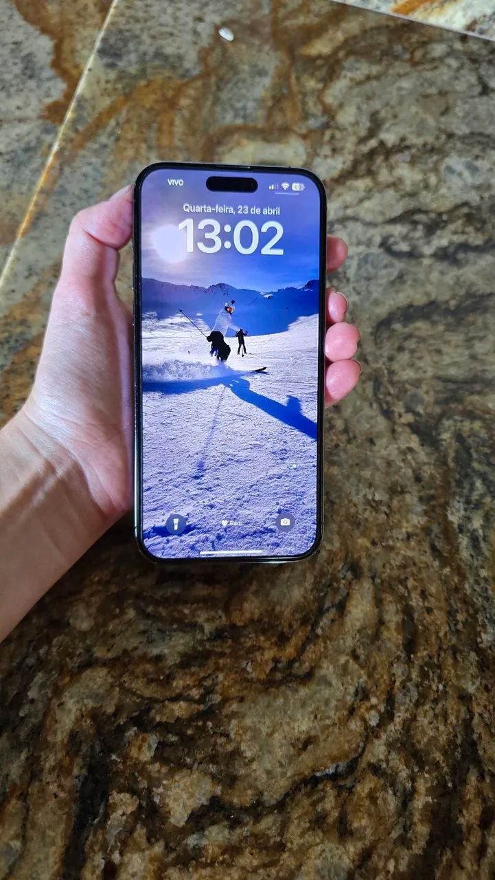 Iphone 14 pro max roxo