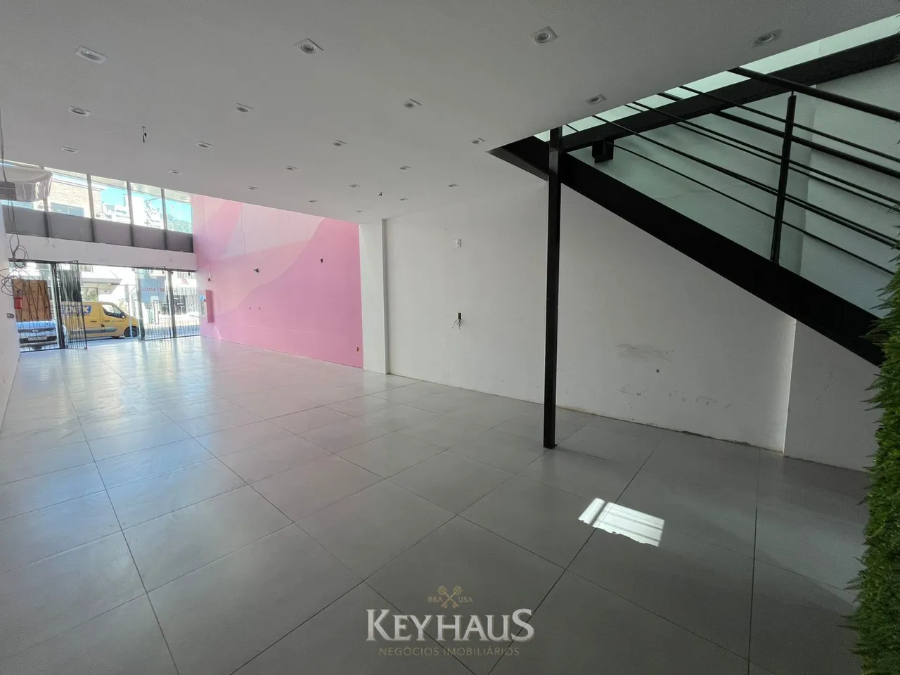 Sala Comercial com Mezanino | Centro - Itajaí