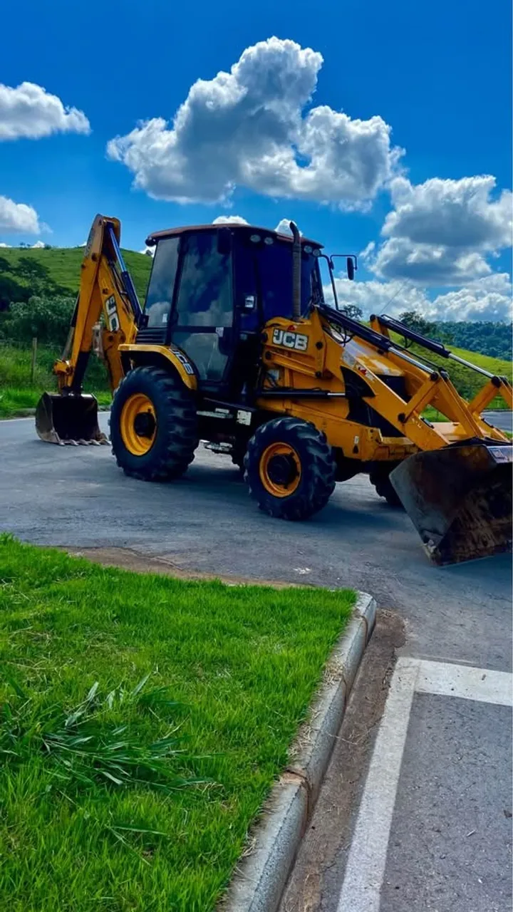 ? MEGA FEIRÃO DE MÁQUINAS - Ideal pra quem quer crescer no setor pesado! ?