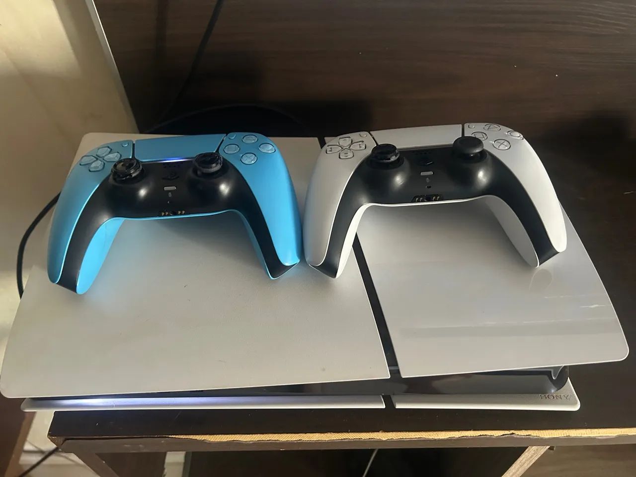 Playstation 5 com 2 controles (troco por pc gamer) dependendo dou volta