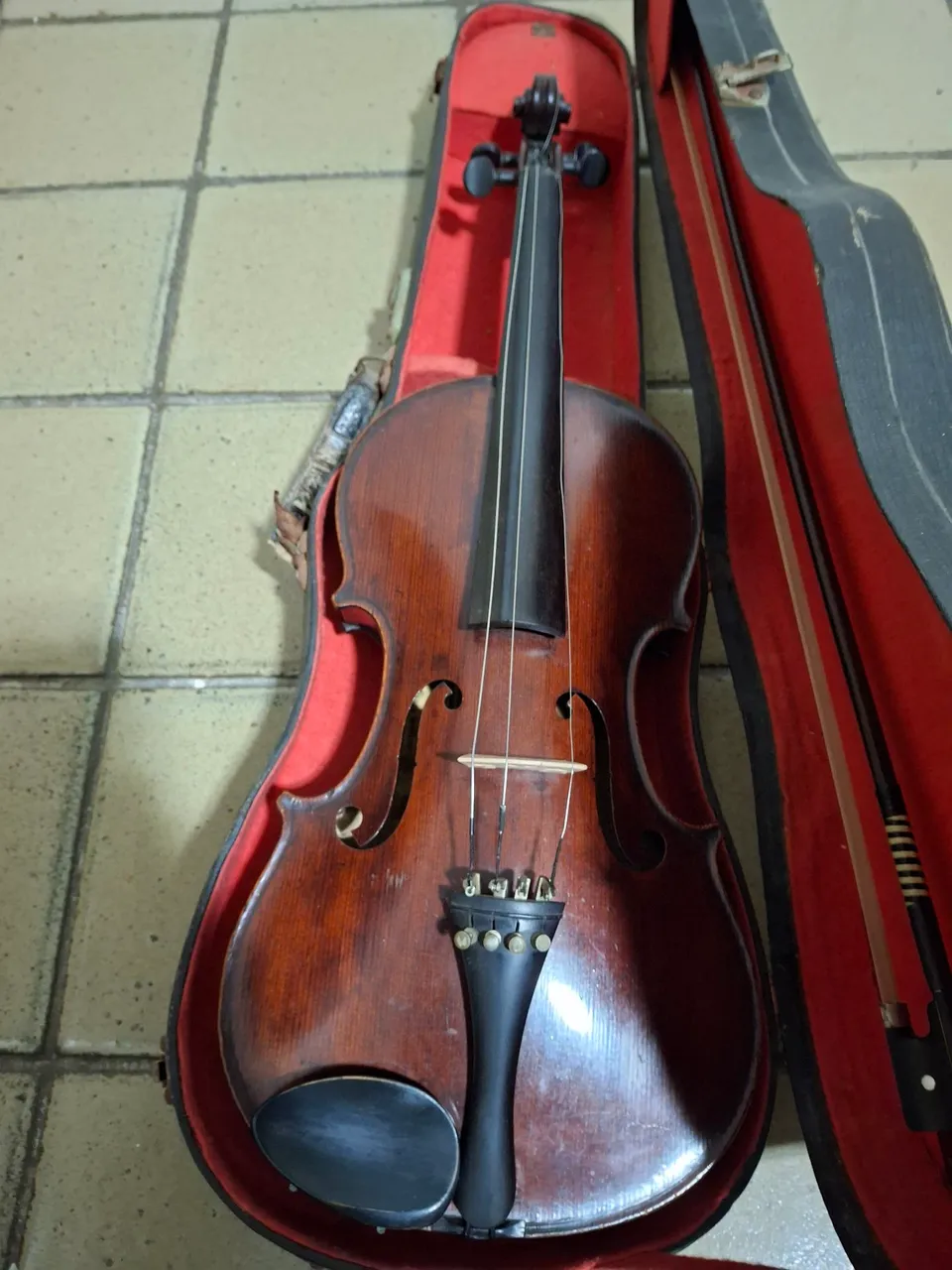 Violino francês profissional com mais de 100 anos