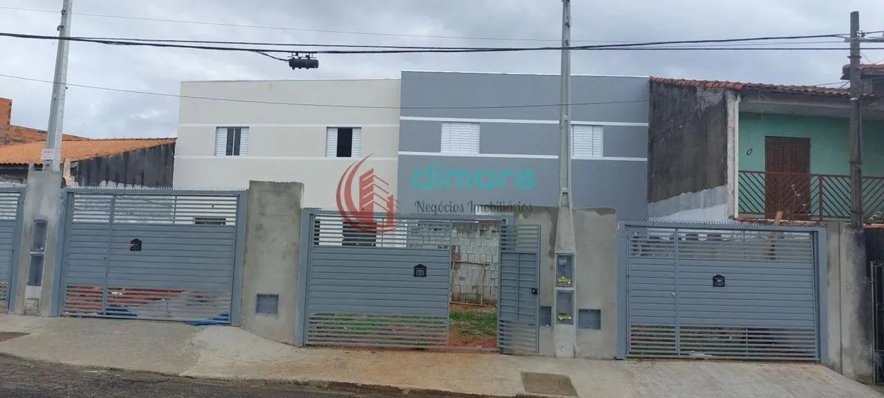 Sobrado para Venda em Mogi das Cruzes, Parque Olimpico, 2 dormitórios, 2 banheiros, 2 vaga