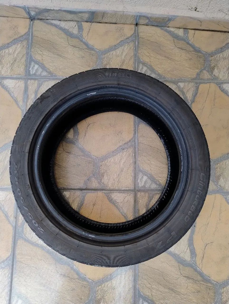 Pneu 205/50 R17 Pirelli