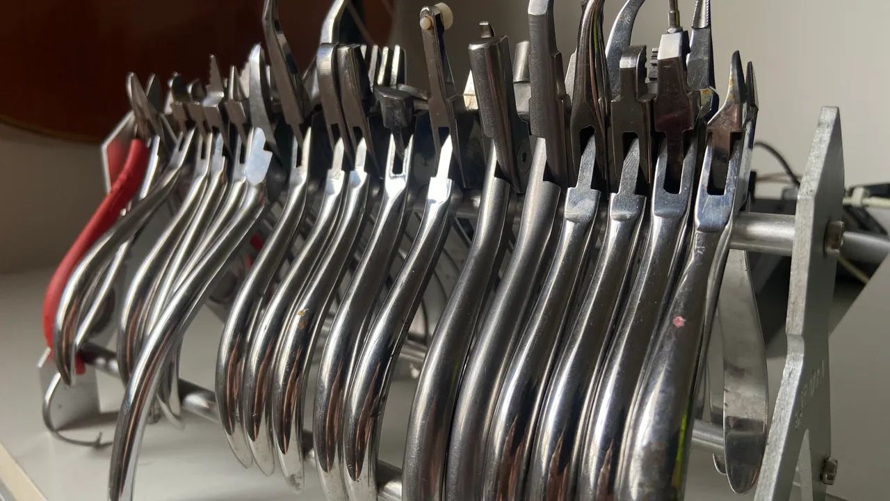 ALICATES ORTODÔNTICOS - Foto 2