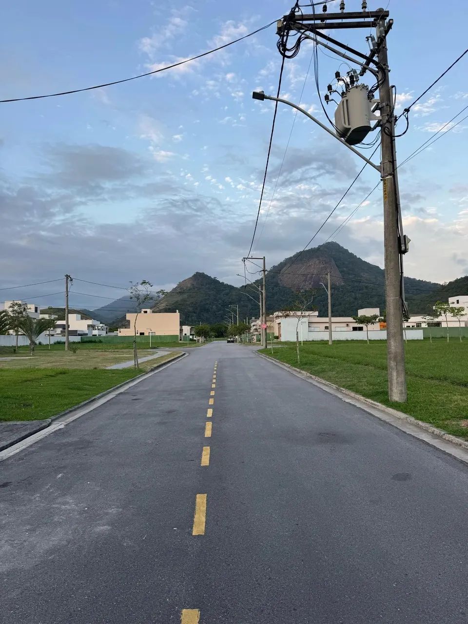 ALPHAVILLE 2 excelente  lote 397m²  quadra "Q" perto área lazer  Maricá RJ - Foto 4