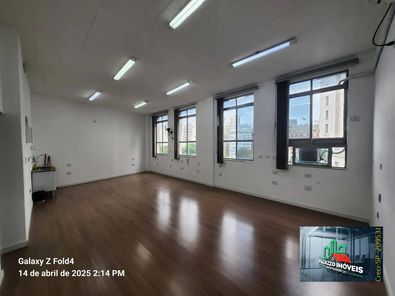 SALA 50M2 REFORMADA AR CONDICIONADO BEM ILUMINADA LADO SEDE PREFEITURA SP