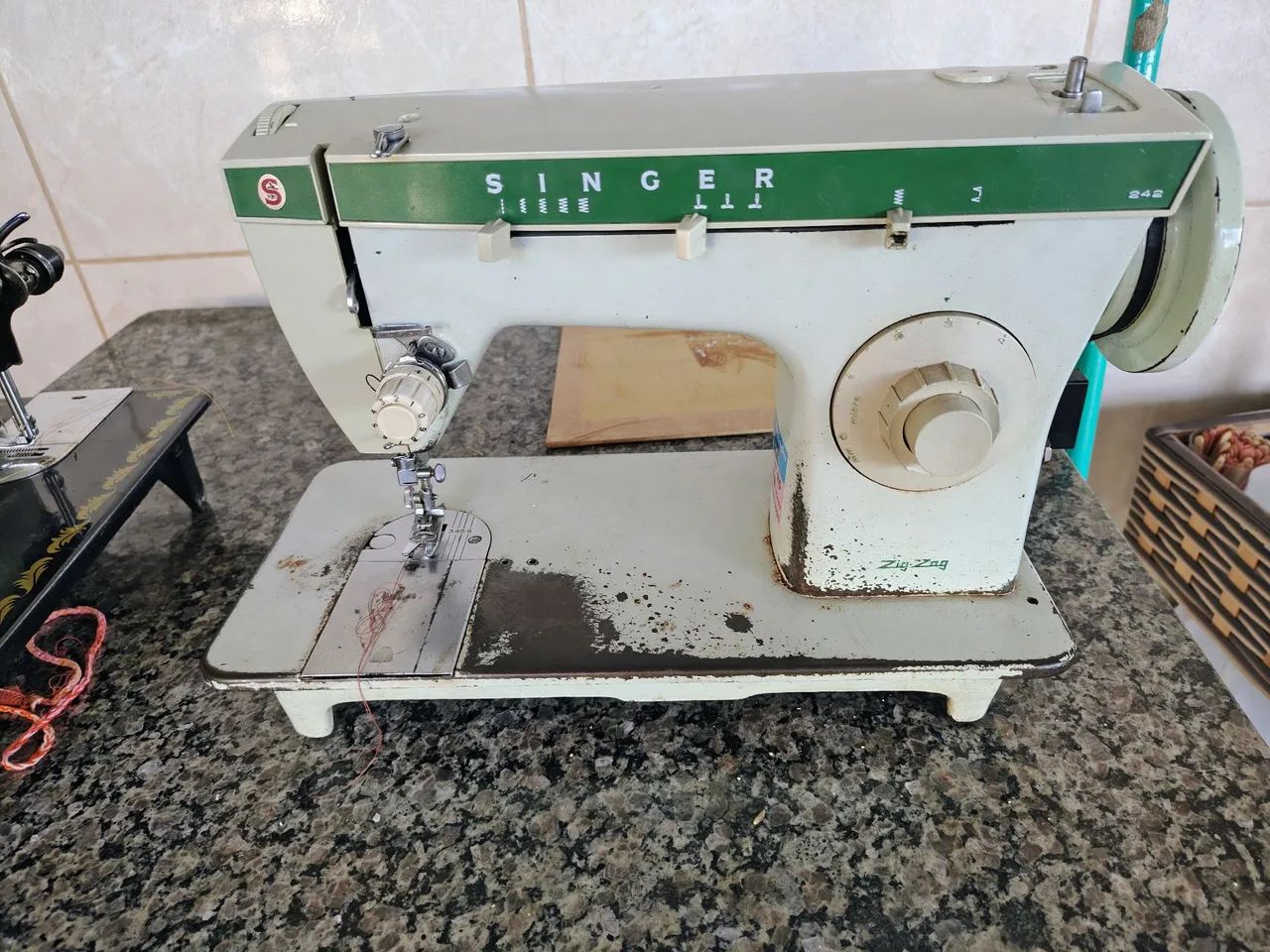 Máquina de costura  - Foto 4