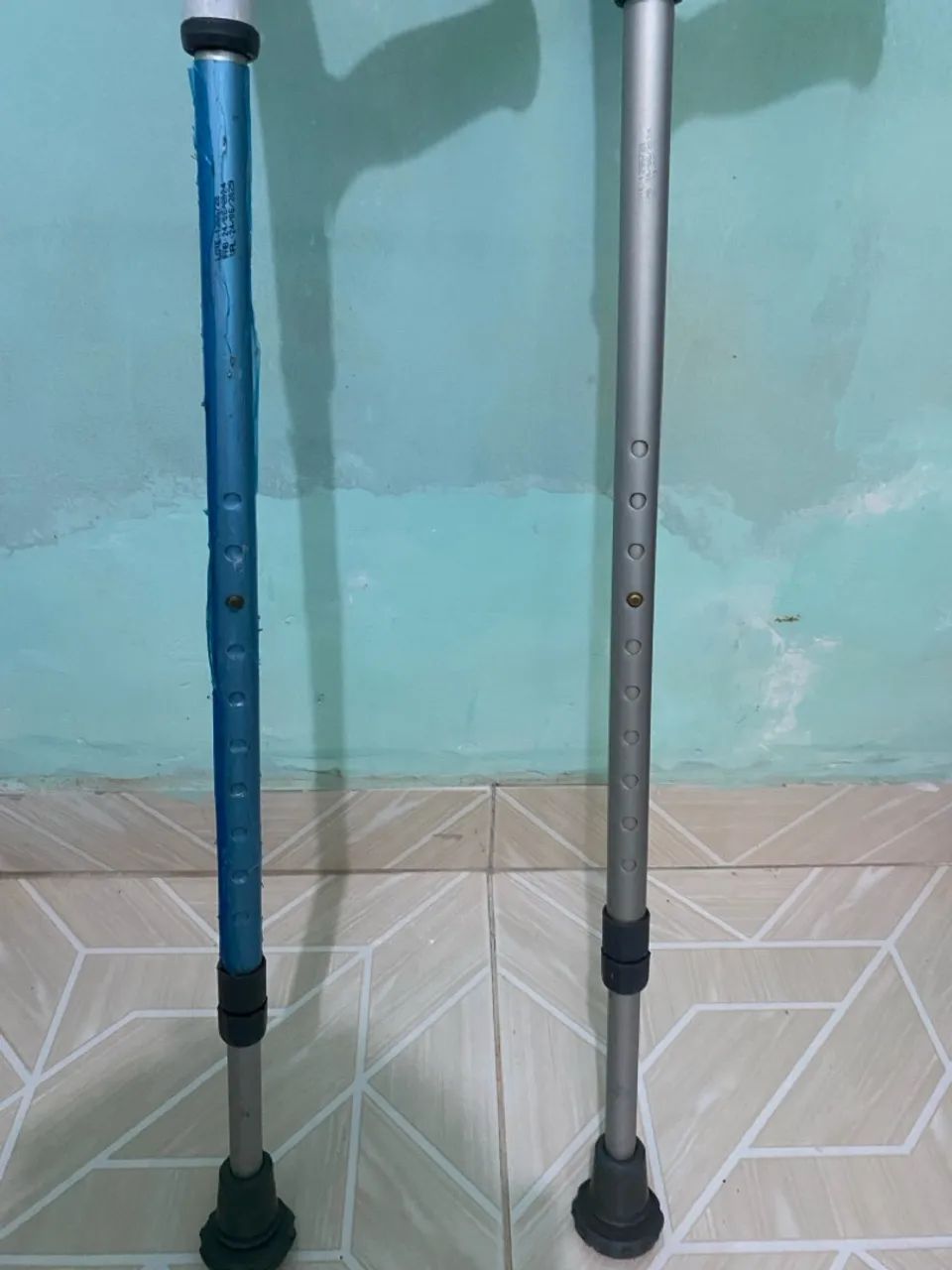 Muletas para auxiliar na locomoção - Foto 5