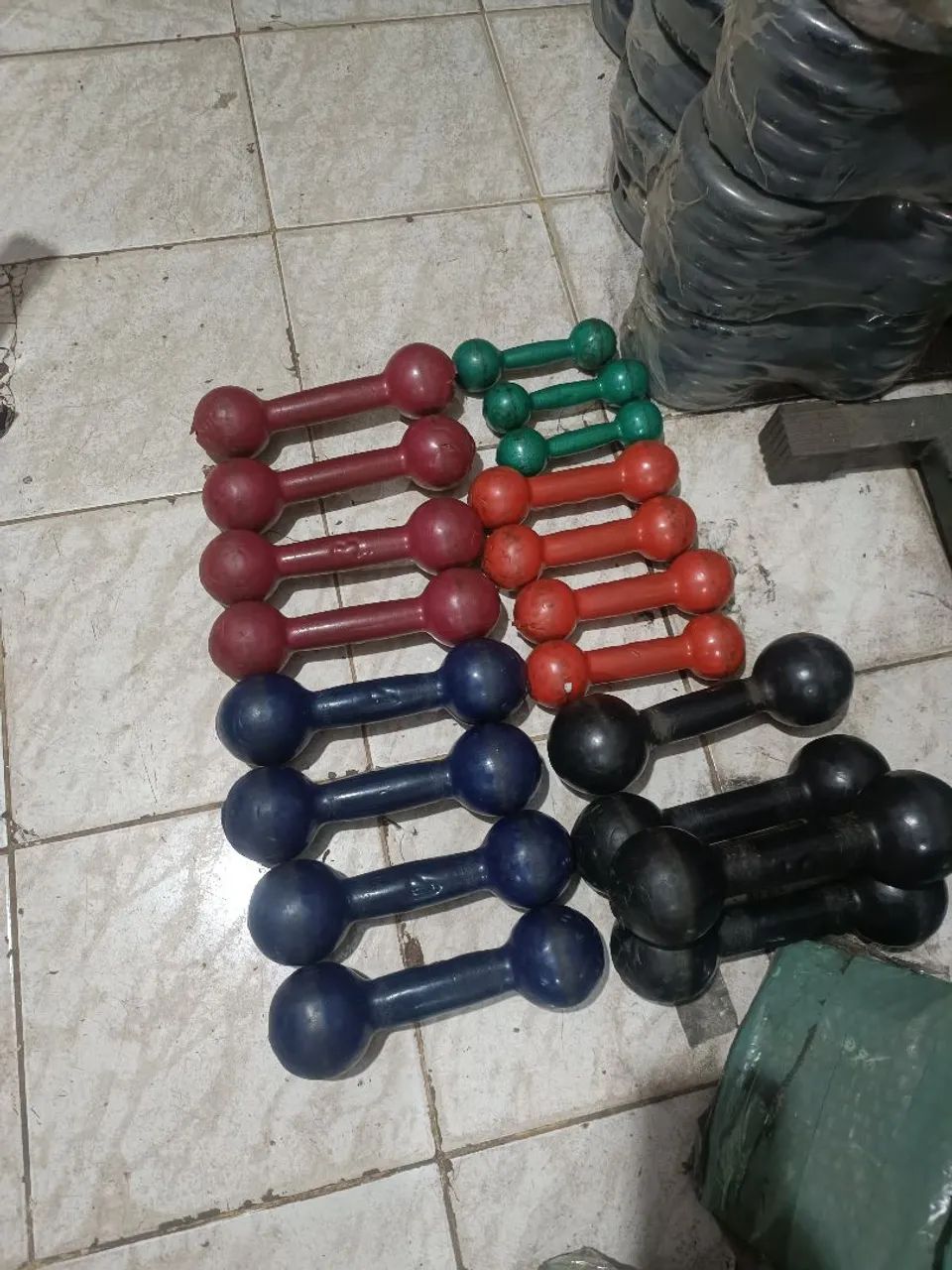 Halteres bolas emborrachados usados  - Foto 3