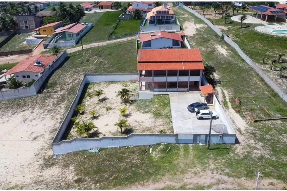 Casa Duplex com 3 Quartos (2 suítes), na Praia de Barreta 900m² de Terreno e Vista Deslum