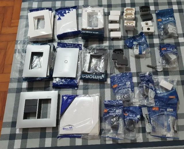 Espelho Tomada e Interruptores Simon 35