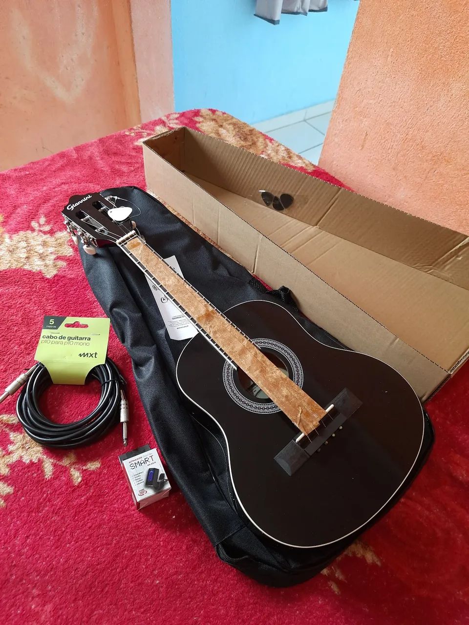 cavaquinho Giannini com acessórios