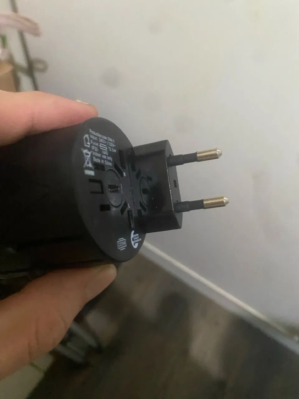 Adaptador universal Swiss travel SWA.1 novo  - Foto 2