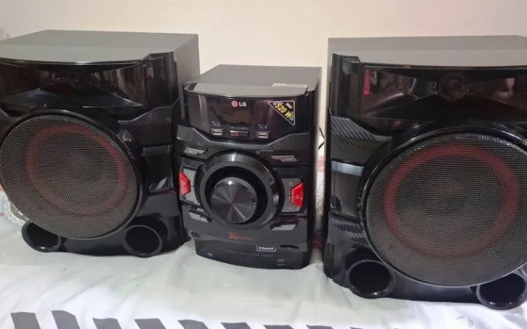 Mini System LG CM4640 Preto com Dual USB MP3 CD e Rádio