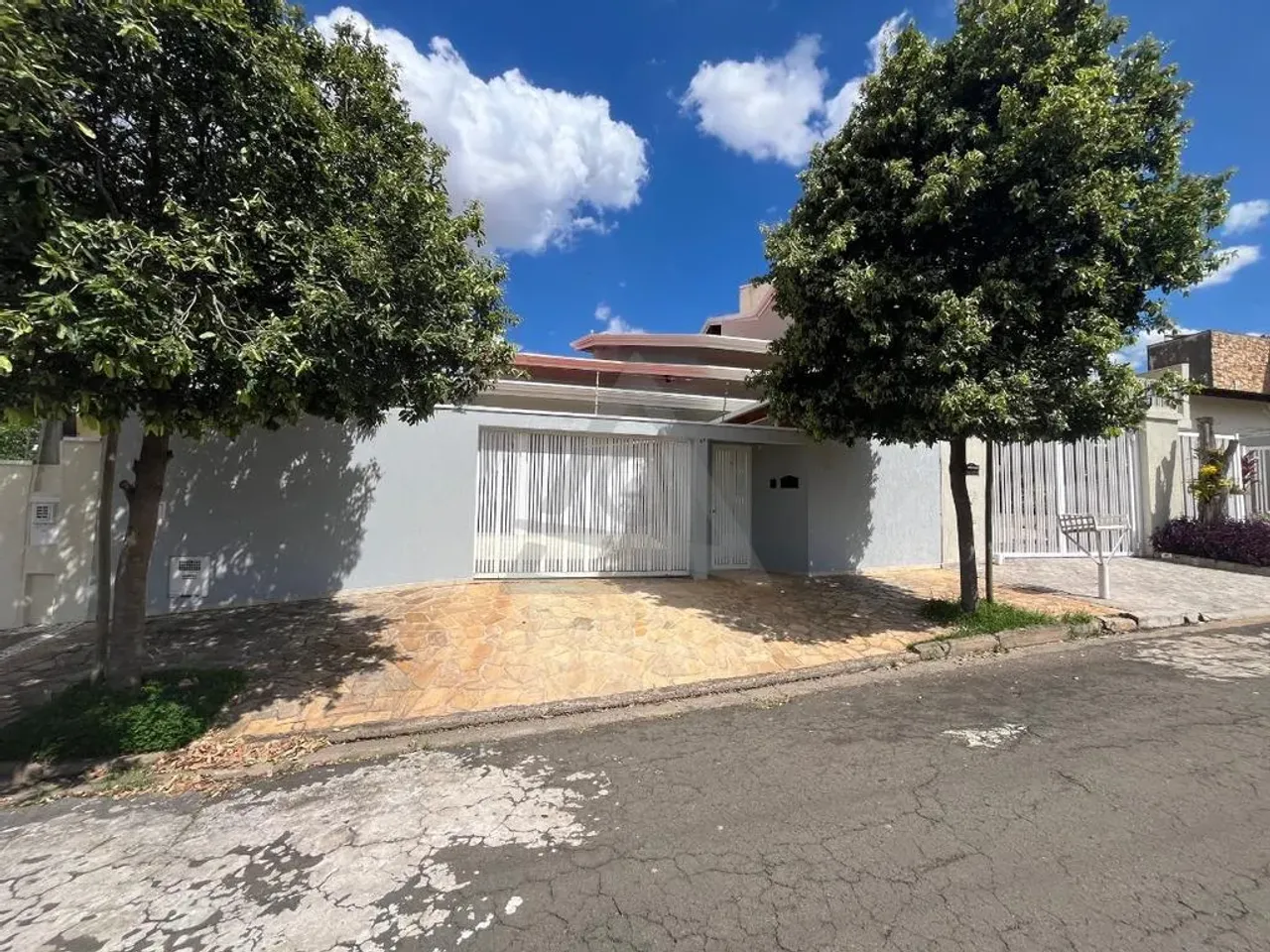 Casa à venda em Campinas, Jardim Chapadão, com 3 quartos, com 261 m²