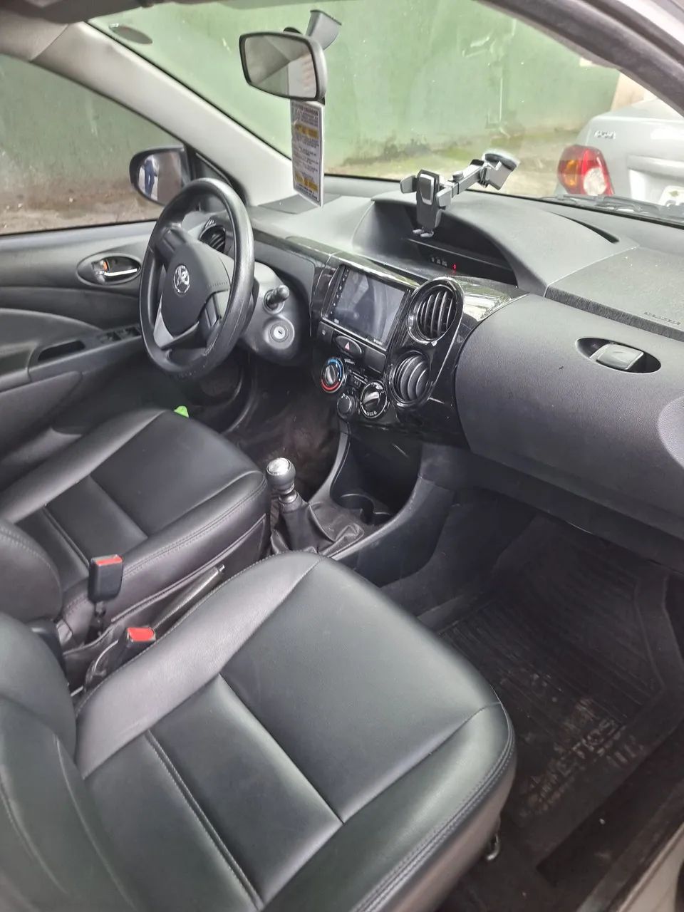 Etios 2018 - muito conservado e baixo KM - Foto 5