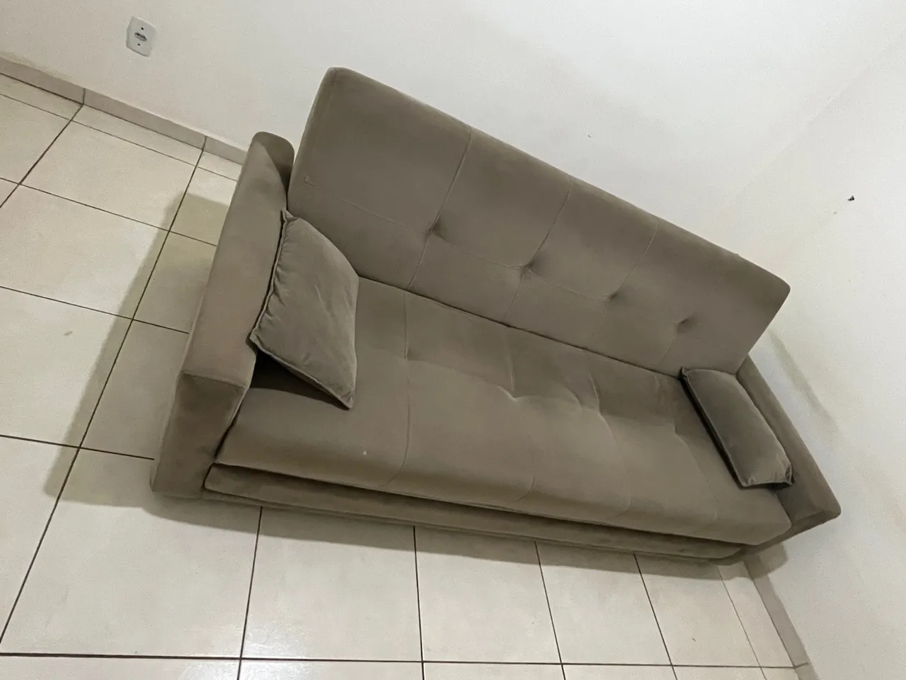 Sofá Cama 5 lugares em Ótimo Estado Usado