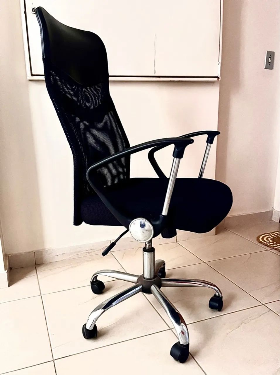 Cadeira Escritório Giratória estilo Presidente - Foto 6