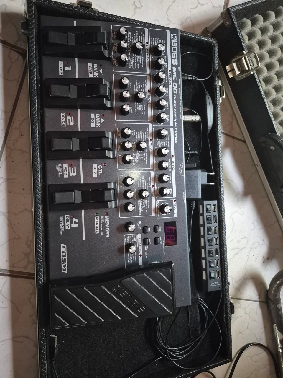 Pedaleira Boss ME-80