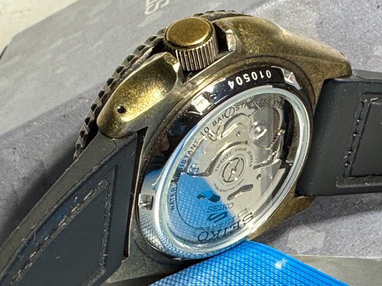 Relógio Seiko SRPE80 5 Sports Automático cor Bronze  - Foto 4