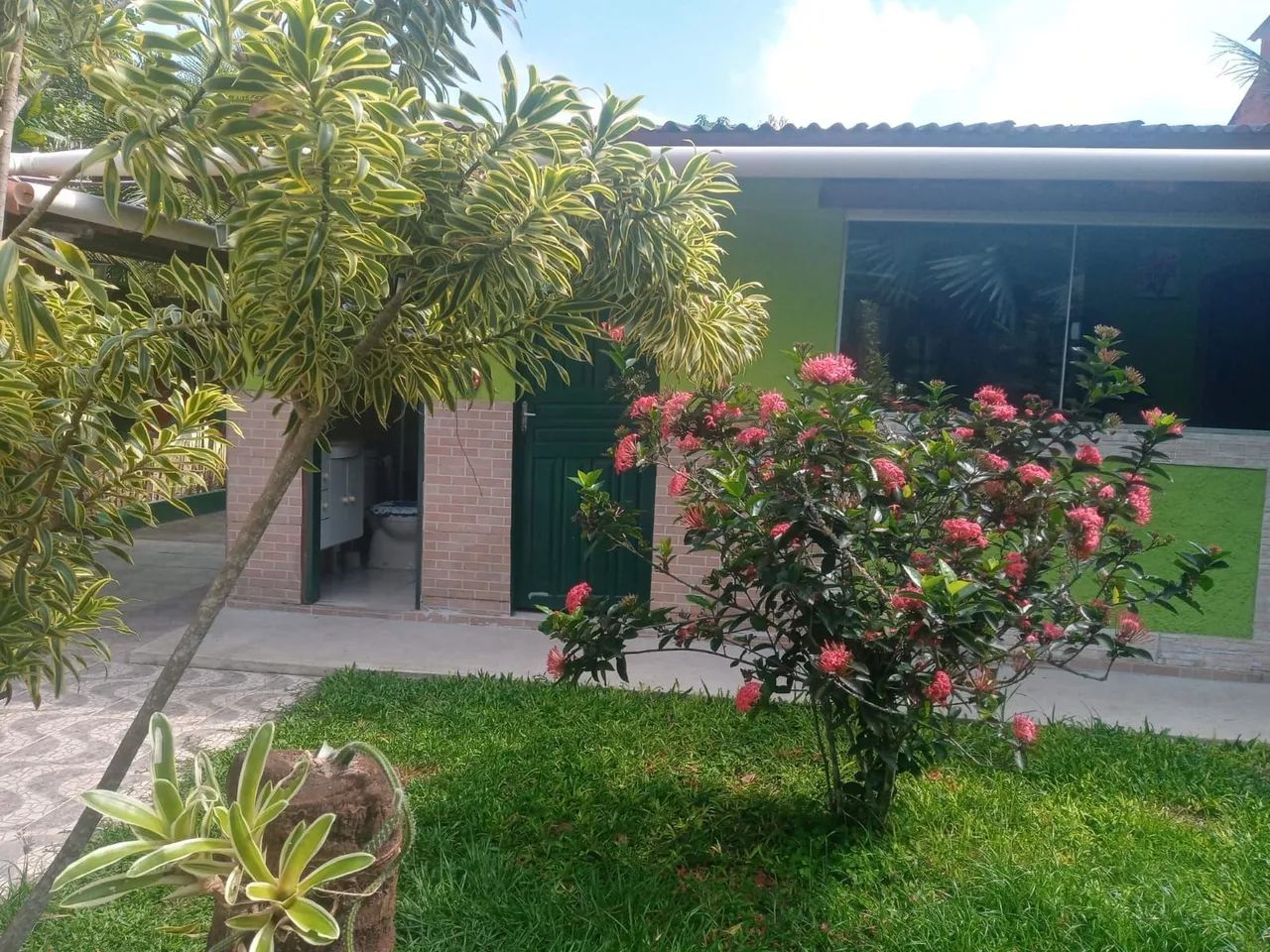 Casa com terreno, piscina e loja em Saquarema 250.000 - Foto 2