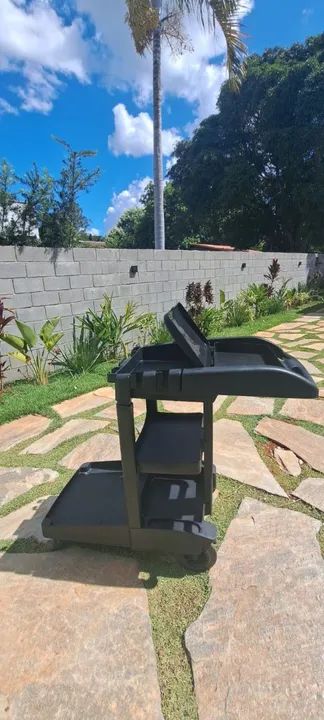 Carrinho auxiliar de limpeza 