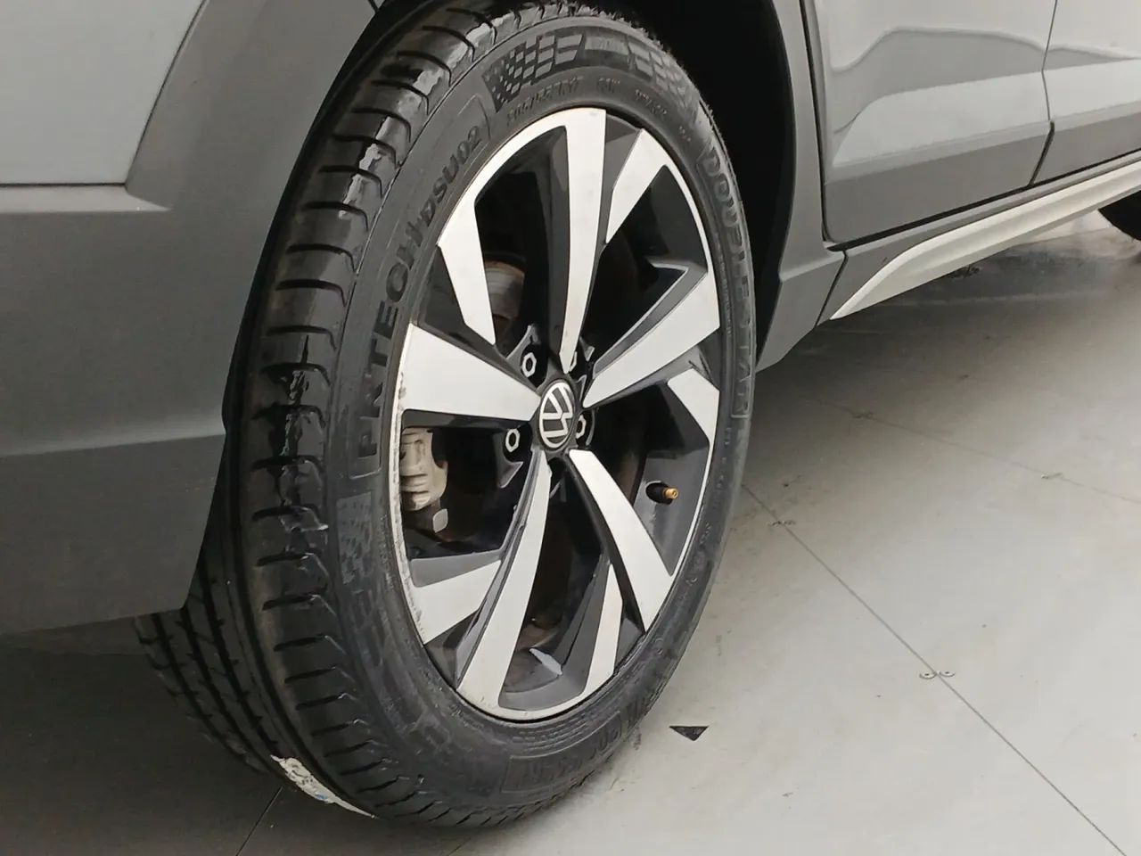 Volkswagen Nivus Highline 1.0 200 TSI Flex Aut., foto 14 de 18