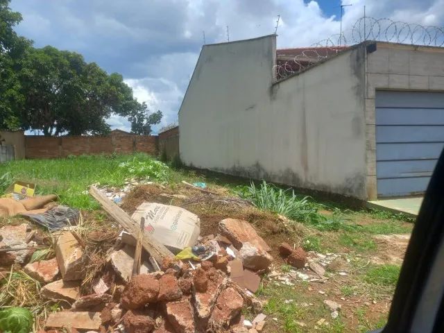Vendo lote em Aparecida de Goiânia, rua asfaltada ksa dos dois lado. 100,000,00  - Foto 6