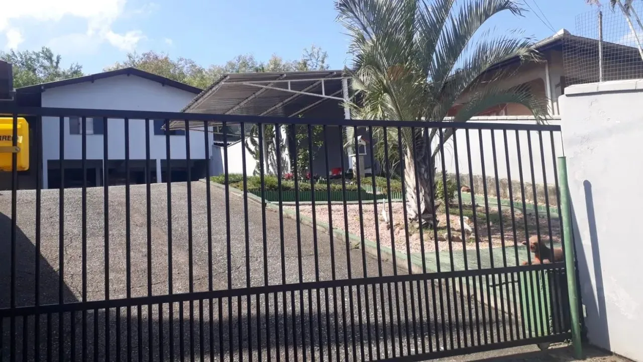 Excelente oportunidade! Casa no Bairro Itoupavazinha, ponto comercial e residencial.