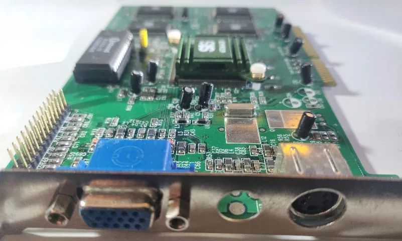  Placa de Video Antiga VGA AGP Vintage SIS 6326A GI 8MB Raridade - Foto 3