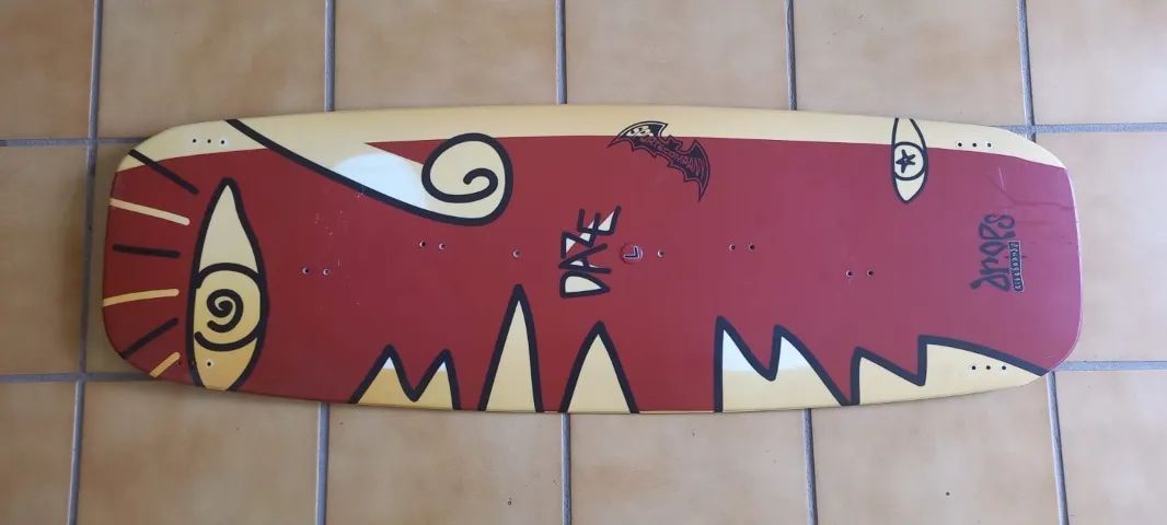 Prancha kitesurfe DAZE (usada seminova)  Tamanho:  43 X 130 - Foto 3