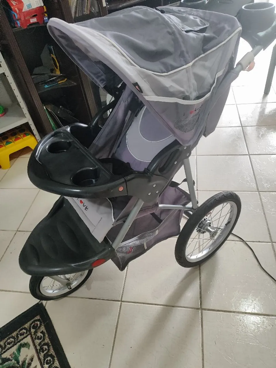 Carrinho de bebê para corrida