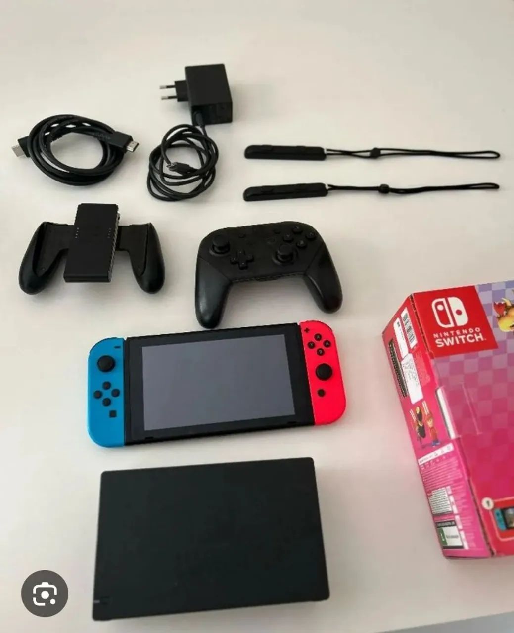 Nintendo Switch + Mario Kart 8 Deluxe + 3 meses de Online - Foto 2