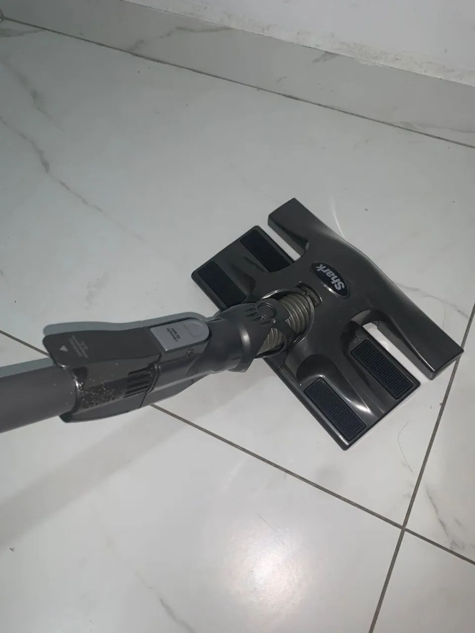 Aspirador Shark Rocket hv301 - Ultra leve - Usado - Foto 2