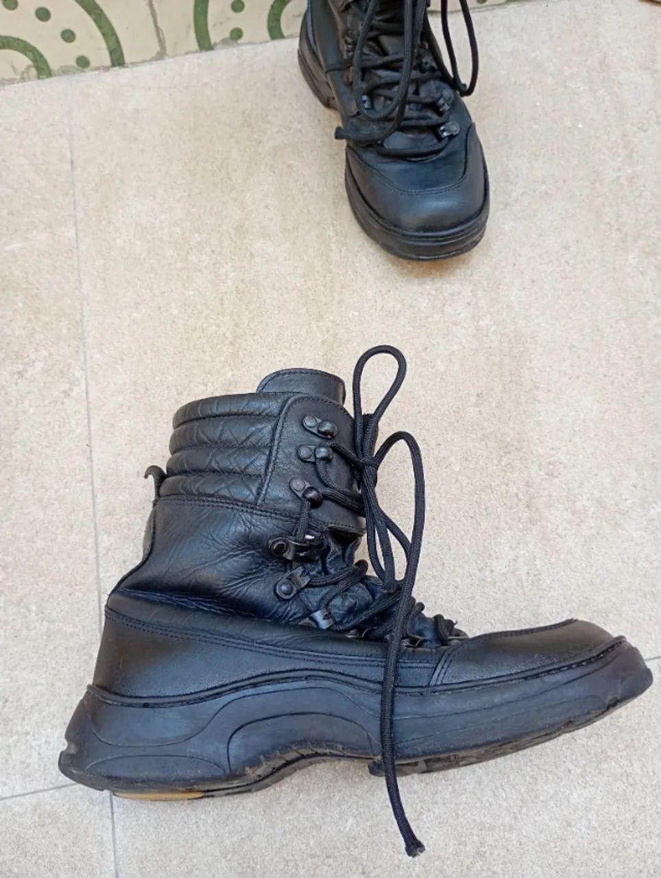 Bota Kalucci N° 40 Usada - Foto 3