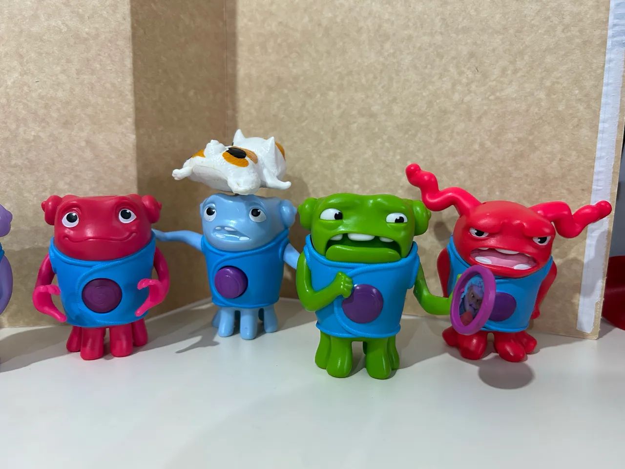 Personagens Cada um na sua casa - Foto 3