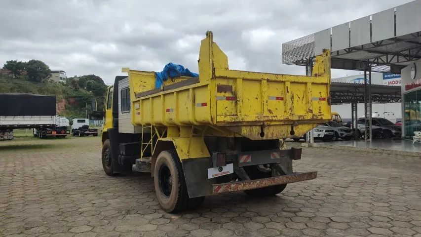 ford cargo 1215, ano 1997, caçamba amarelo - Foto 7