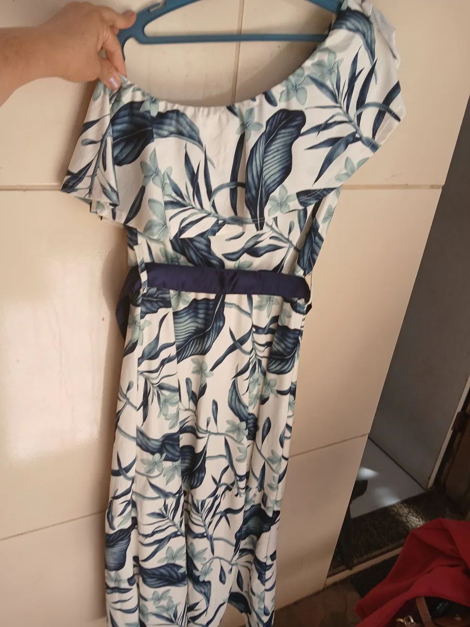 Vestido longo floral tam 44 ( R$ 50,00)