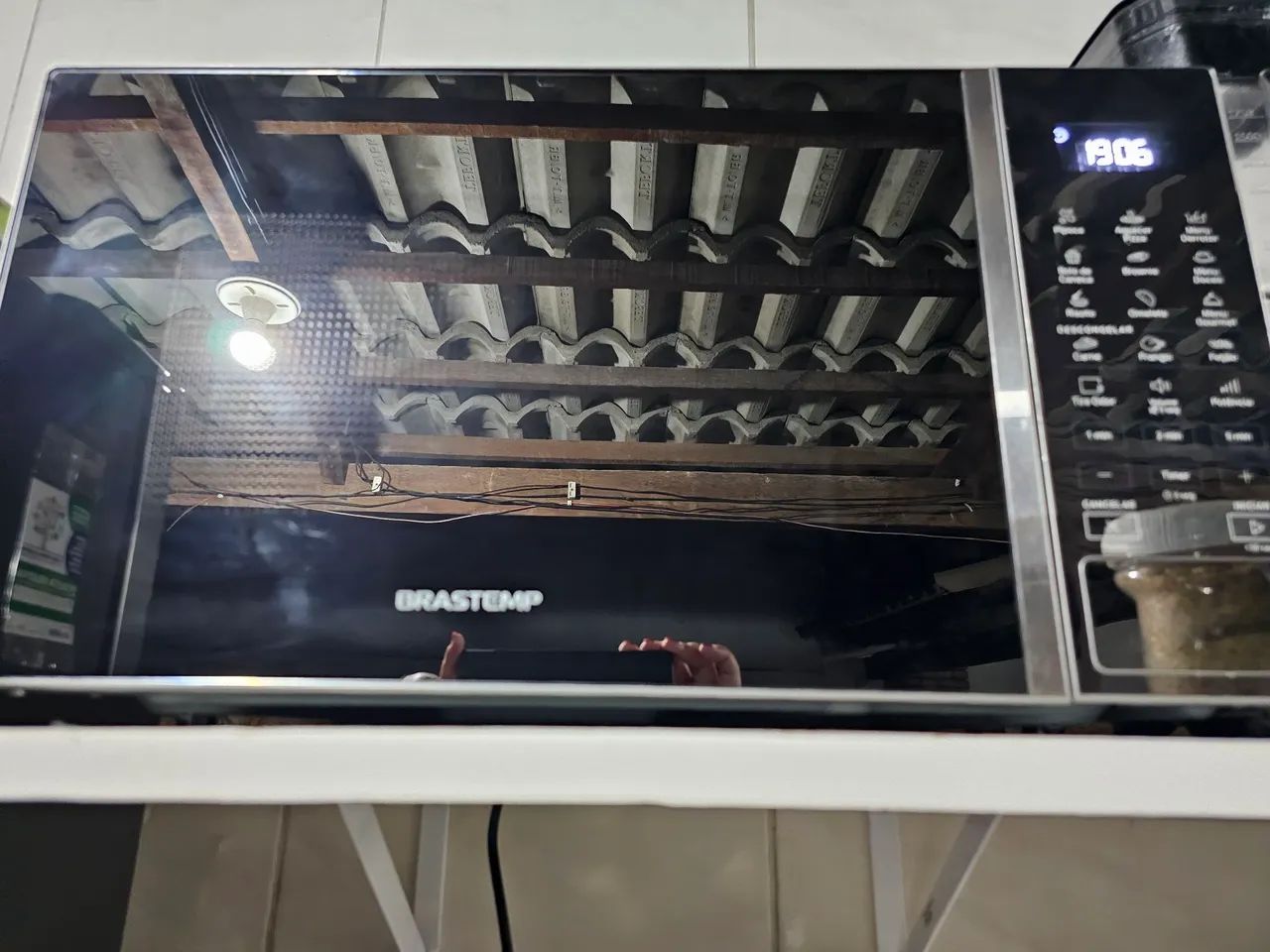 Micro-ondas Brastemp 32 litros, inox