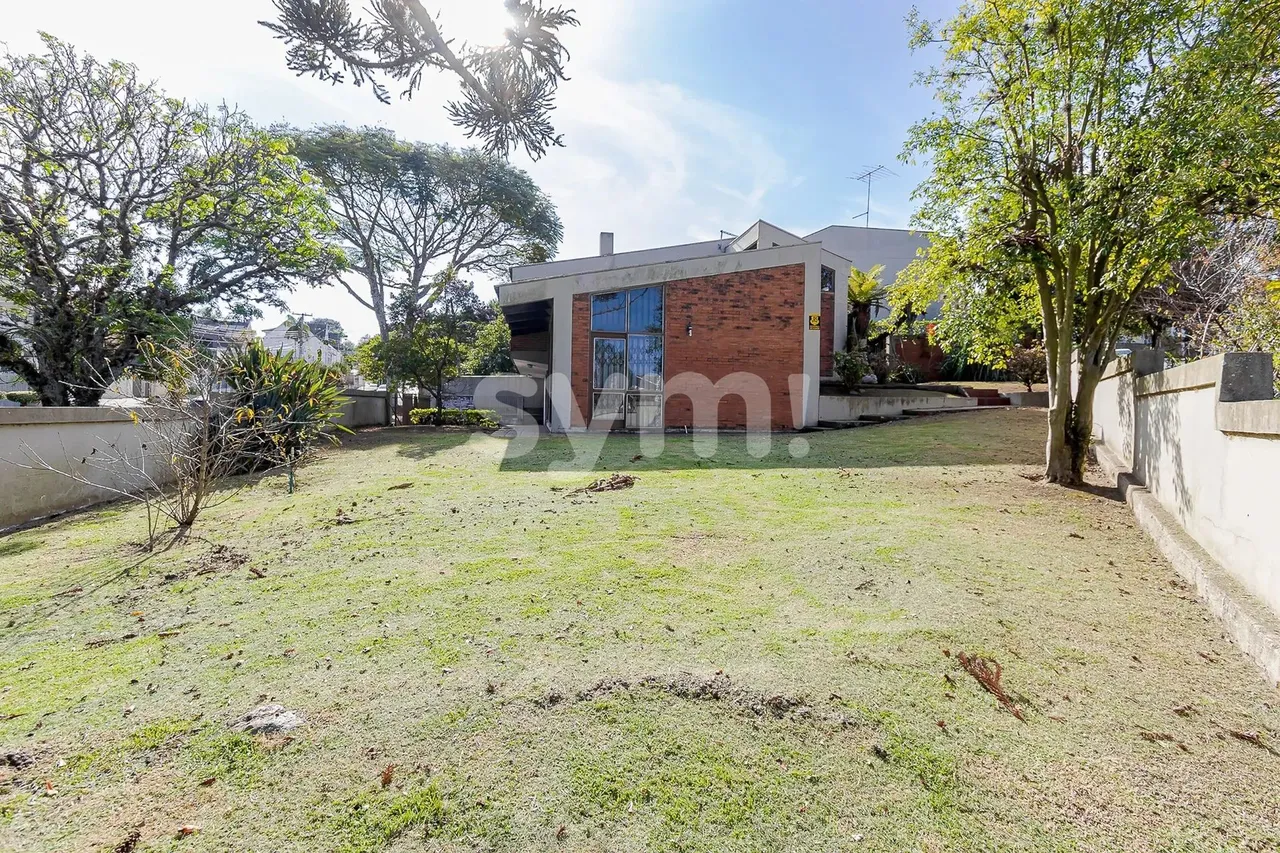 Terreno com duas Testadas no Guabirotuba