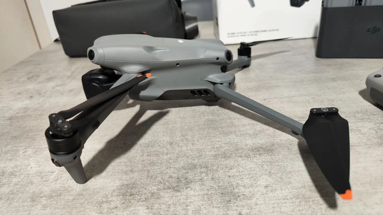 Drone DJI Mavic Air 3 Fly More Combo  - Foto 3