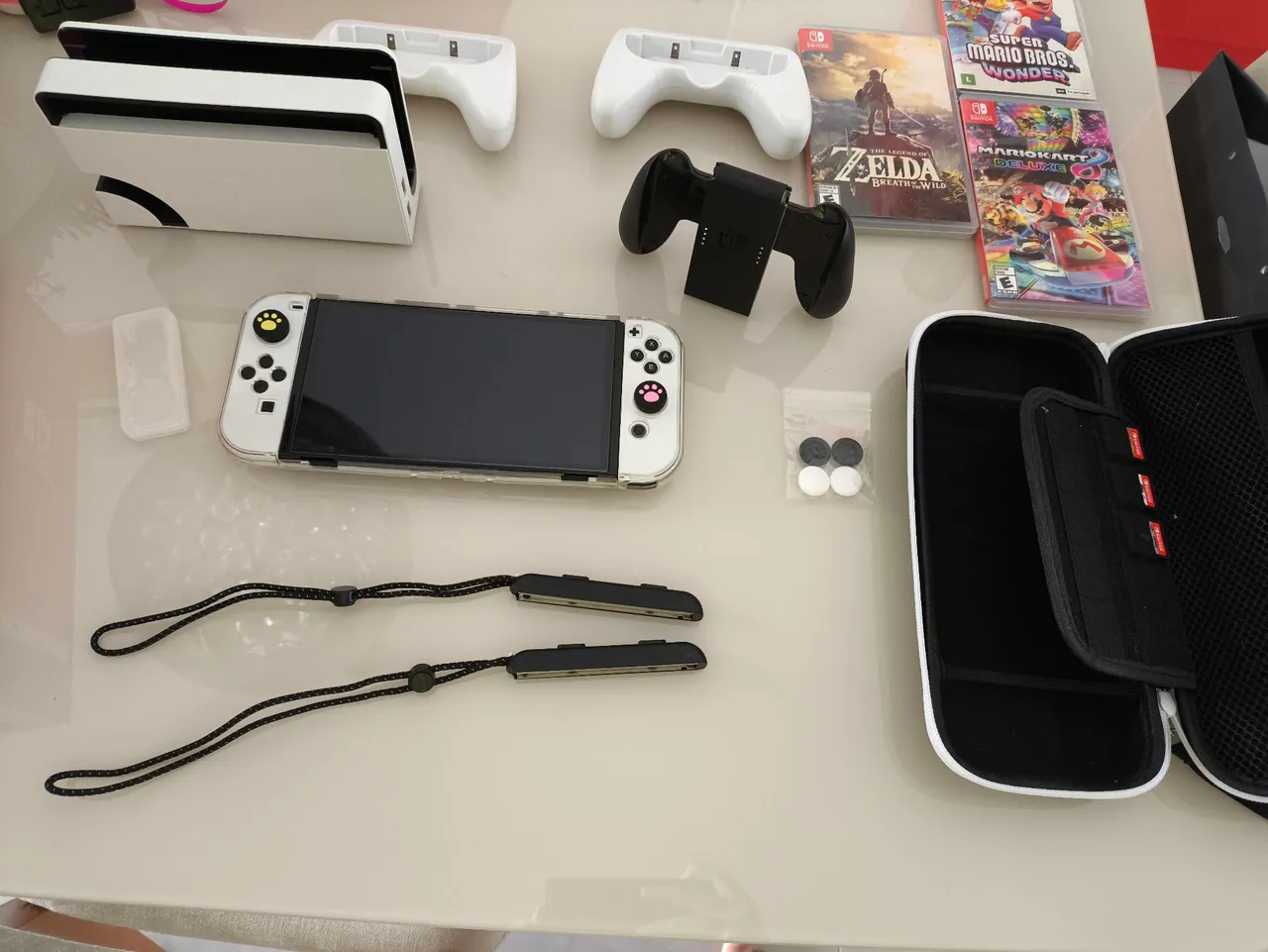 Nintendo Switch OLED completo com caixa e case
