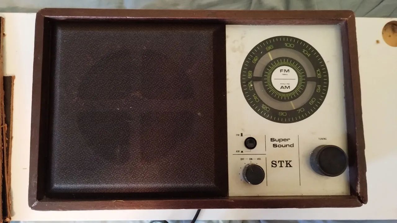 Desapegar 2radios Sanyo e um stk  - Foto 5