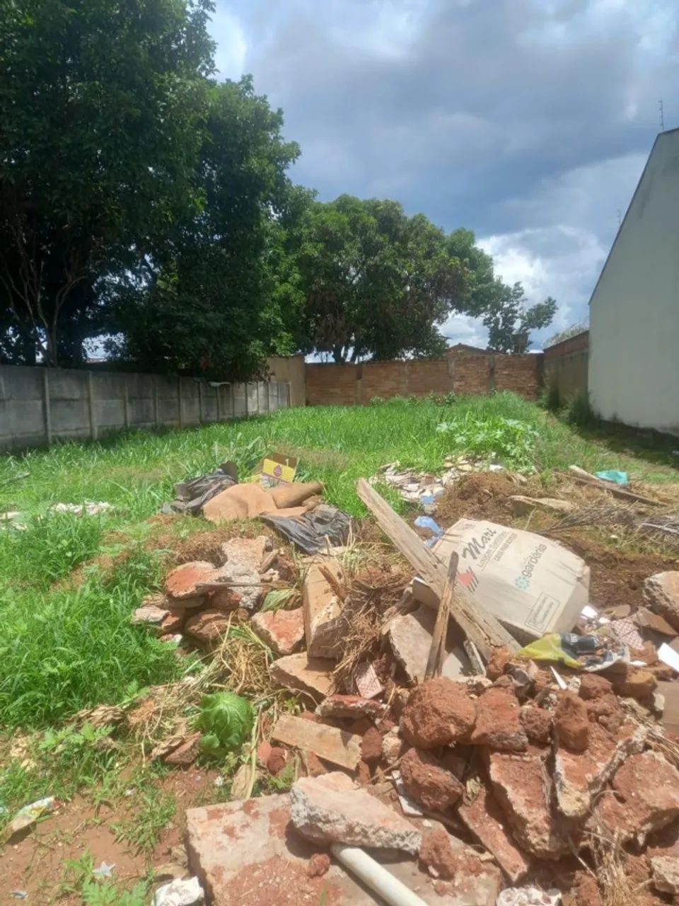 Vendo lote em Aparecida de Goiânia, rua asfaltada ksa dos dois lado. 100,000,00  - Foto 5
