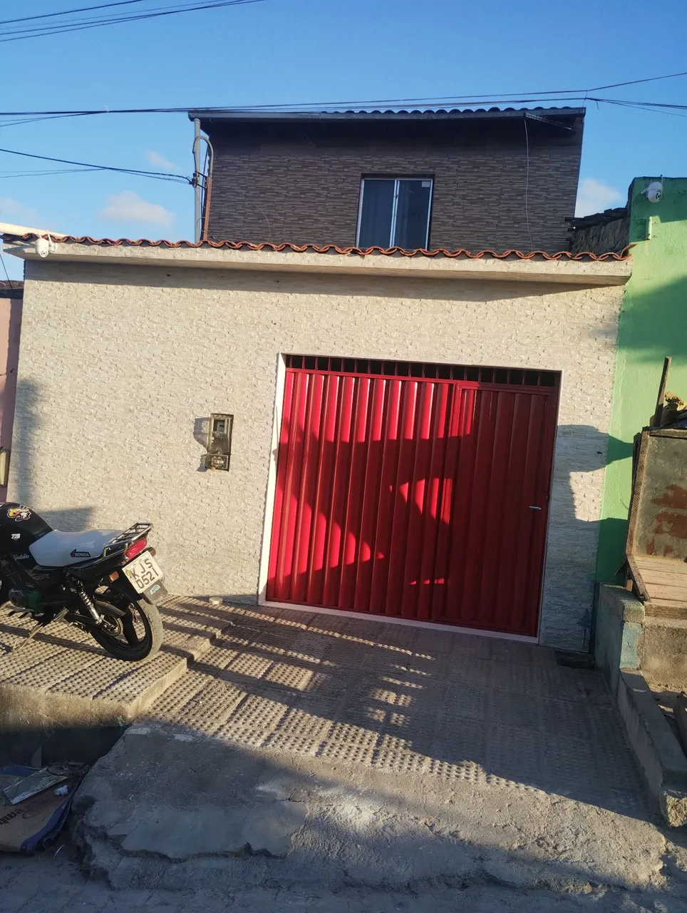Vende-se casa 2 andares
