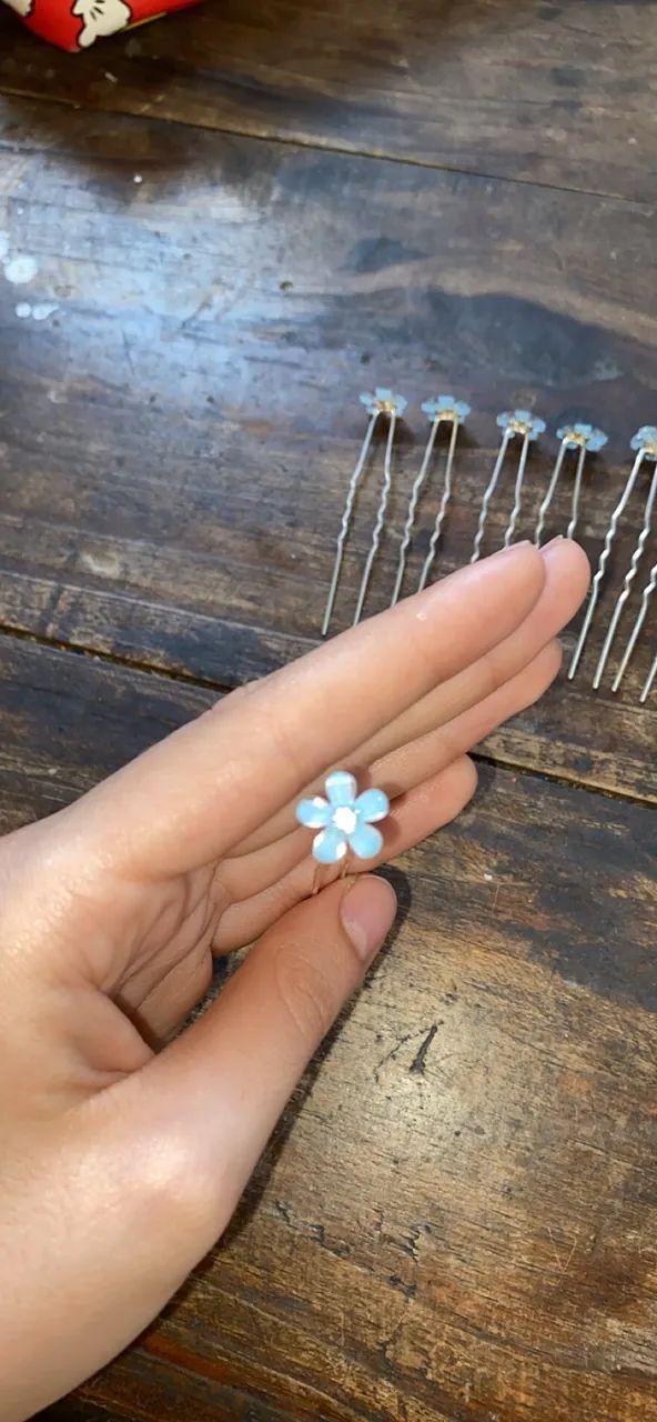 Grampos de cabelo em formato de flor azul - Foto 2